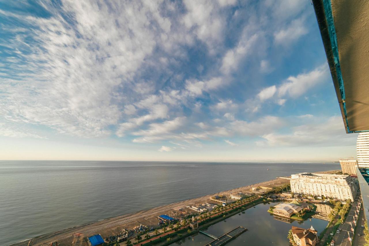 Gc Apartments Batumi Exterior photo