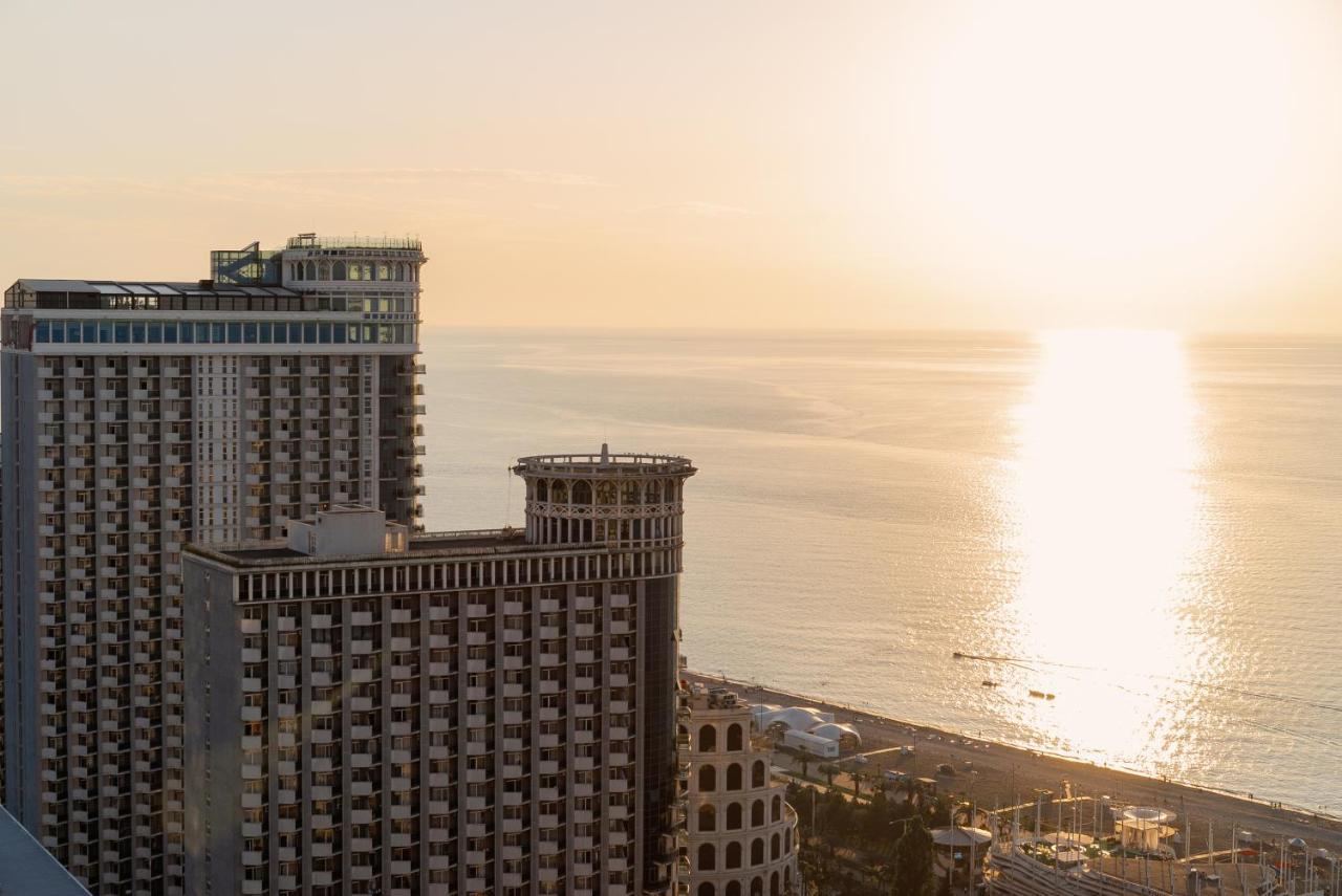 Gc Apartments Batumi Exterior photo