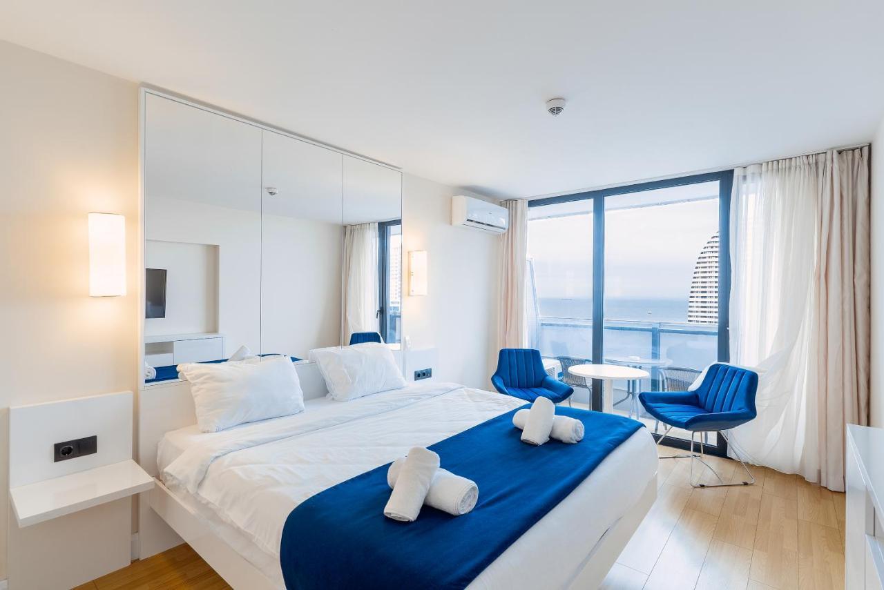 Gc Apartments Batumi Exterior photo